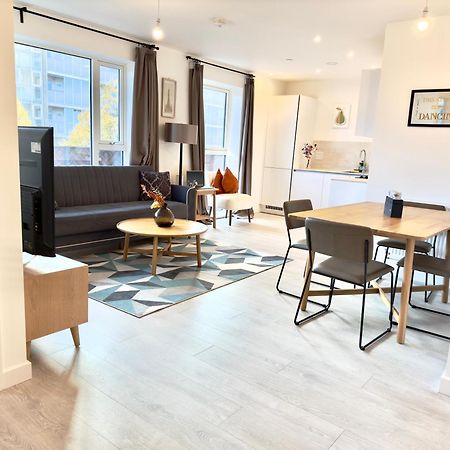 3Bedroom, 2Bathroom, Balcony,Luxury Flat Westfield Λονδίνο Εξωτερικό φωτογραφία