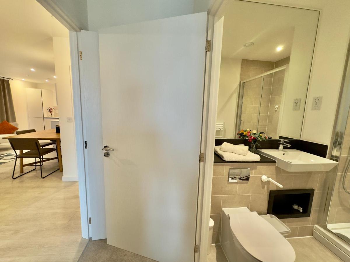 3Bedroom, 2Bathroom, Balcony,Luxury Flat Westfield Λονδίνο Εξωτερικό φωτογραφία