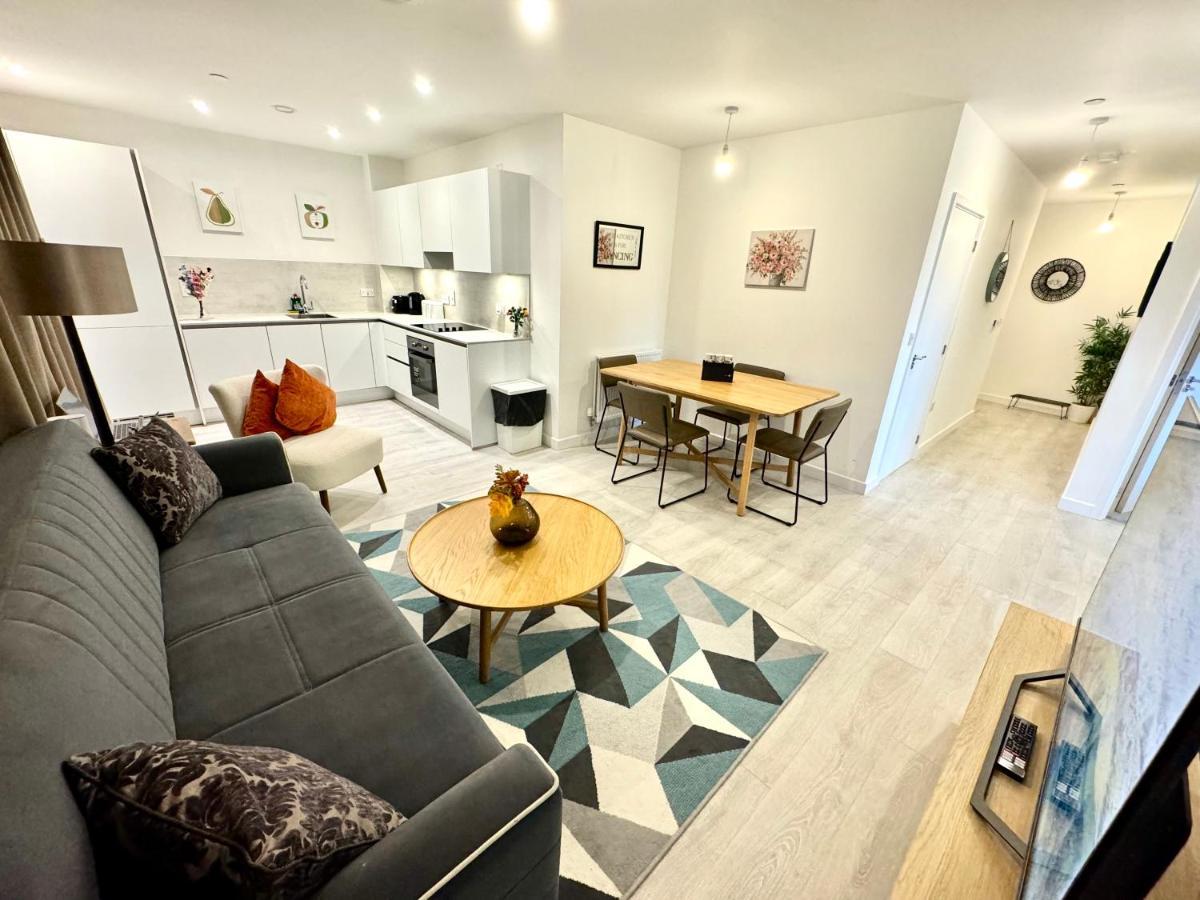 3Bedroom, 2Bathroom, Balcony,Luxury Flat Westfield Λονδίνο Εξωτερικό φωτογραφία