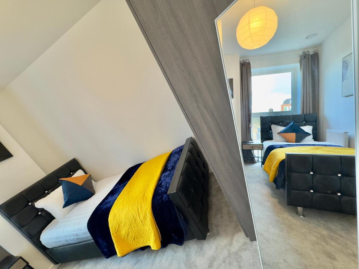 3Bedroom, 2Bathroom, Balcony,Luxury Flat Westfield Λονδίνο Εξωτερικό φωτογραφία