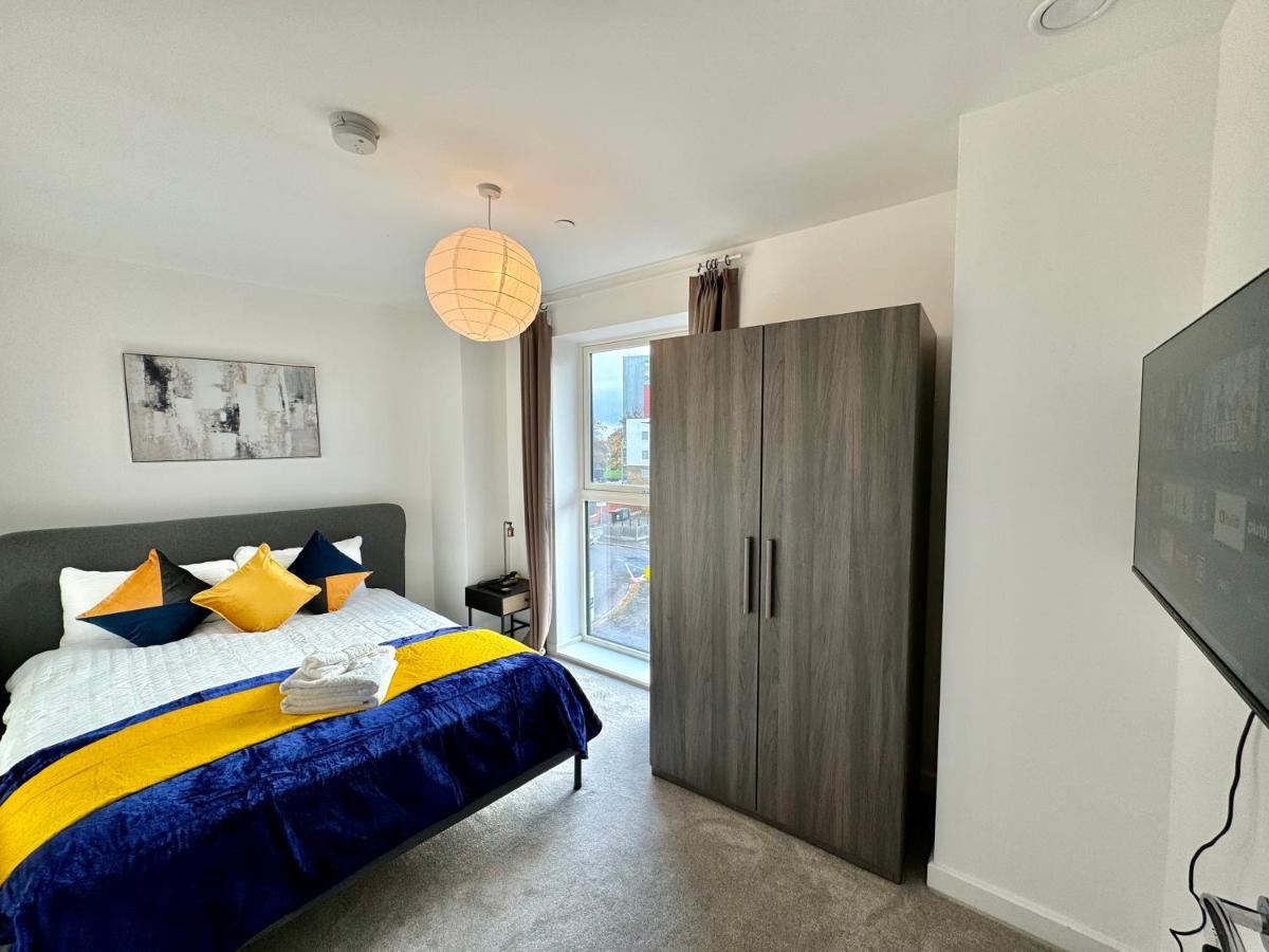 3Bedroom, 2Bathroom, Balcony,Luxury Flat Westfield Λονδίνο Εξωτερικό φωτογραφία