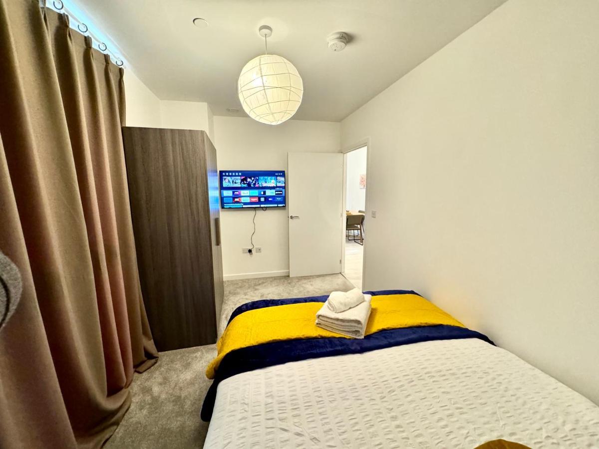 3Bedroom, 2Bathroom, Balcony,Luxury Flat Westfield Λονδίνο Εξωτερικό φωτογραφία