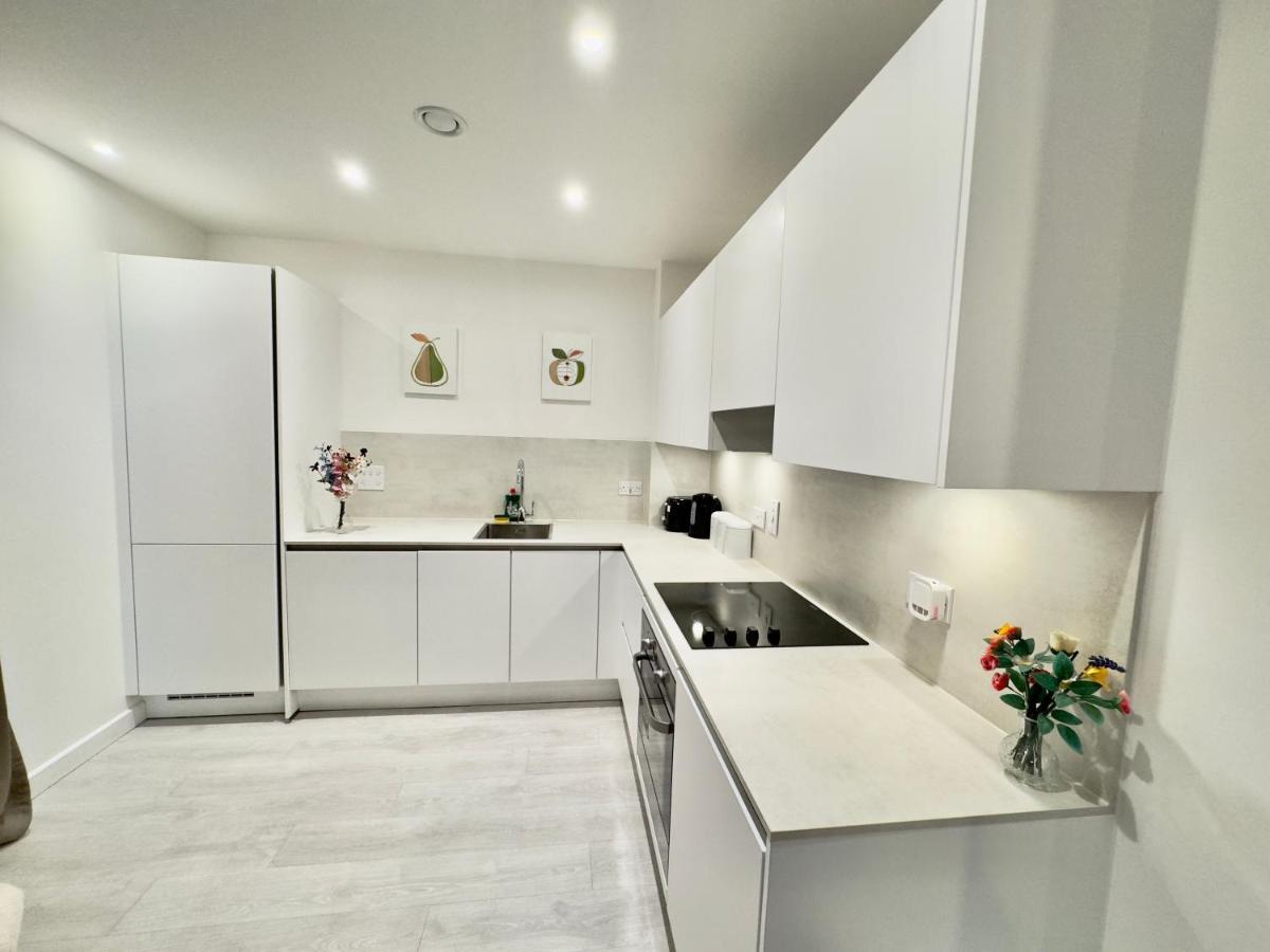 3Bedroom, 2Bathroom, Balcony,Luxury Flat Westfield Λονδίνο Εξωτερικό φωτογραφία