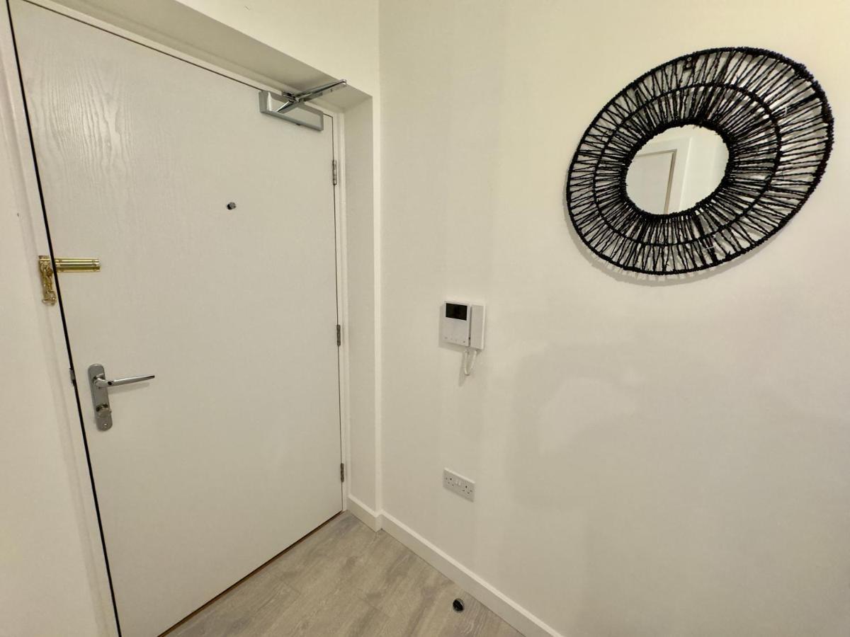 3Bedroom, 2Bathroom, Balcony,Luxury Flat Westfield Λονδίνο Εξωτερικό φωτογραφία