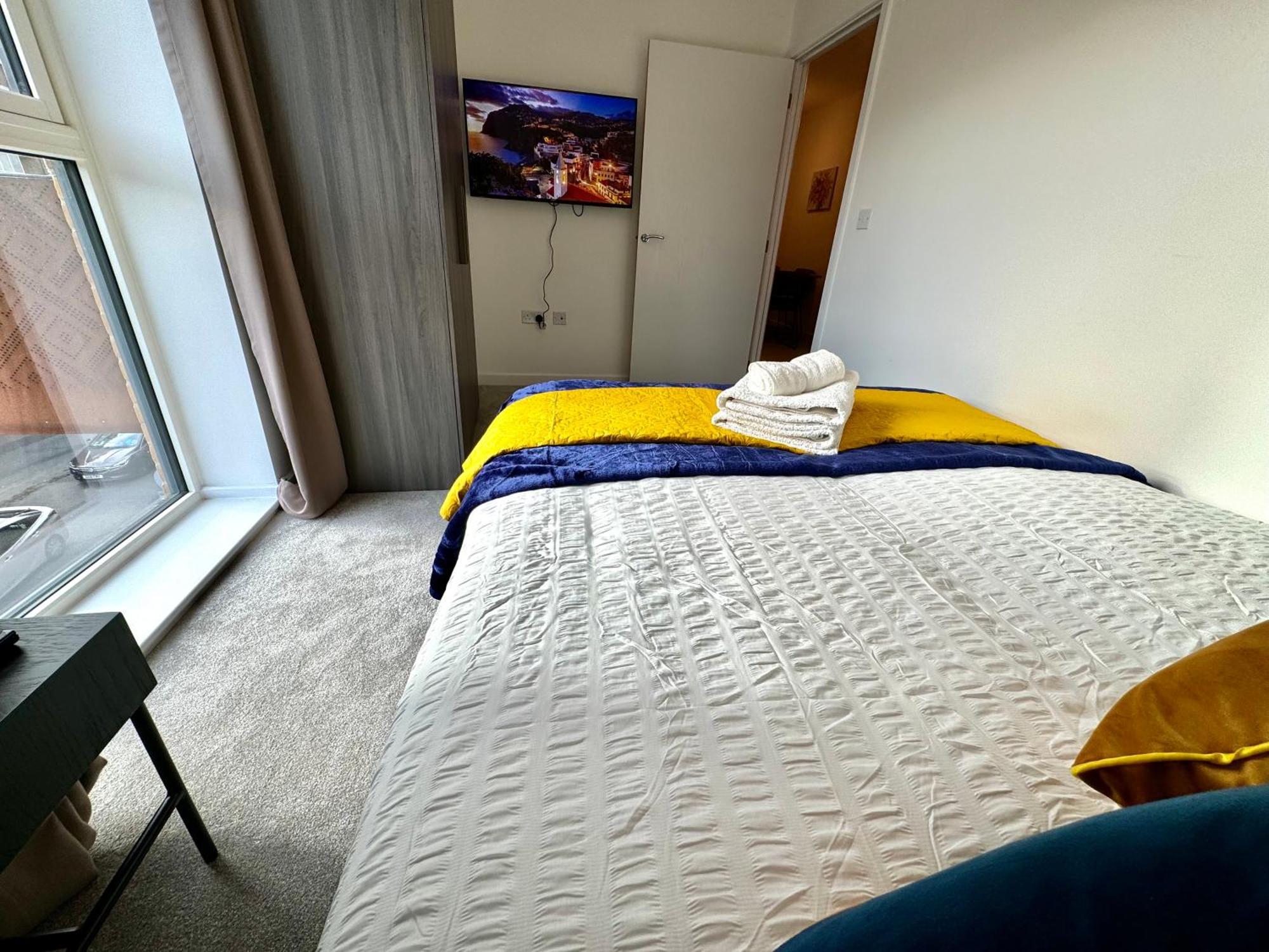 3Bedroom, 2Bathroom, Balcony,Luxury Flat Westfield Λονδίνο Εξωτερικό φωτογραφία